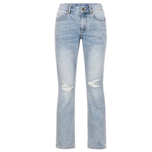 CAbi 6071 ‘100% Boyfriend’ Distressed Jeans Women’s Size 10 - Picture 2 of 10